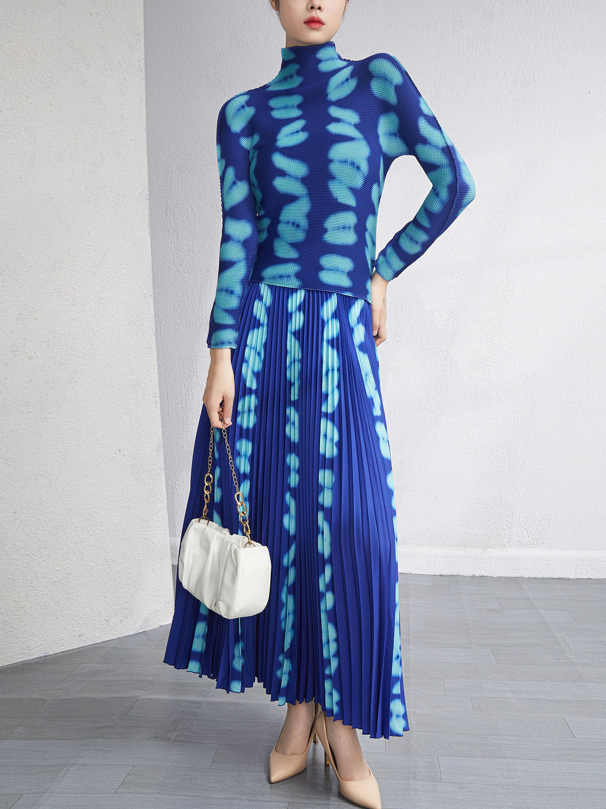 Women Autumn Geometric Pattern Slim Printed T-shirt Commuter Temperament Pleated Half-body Skirt