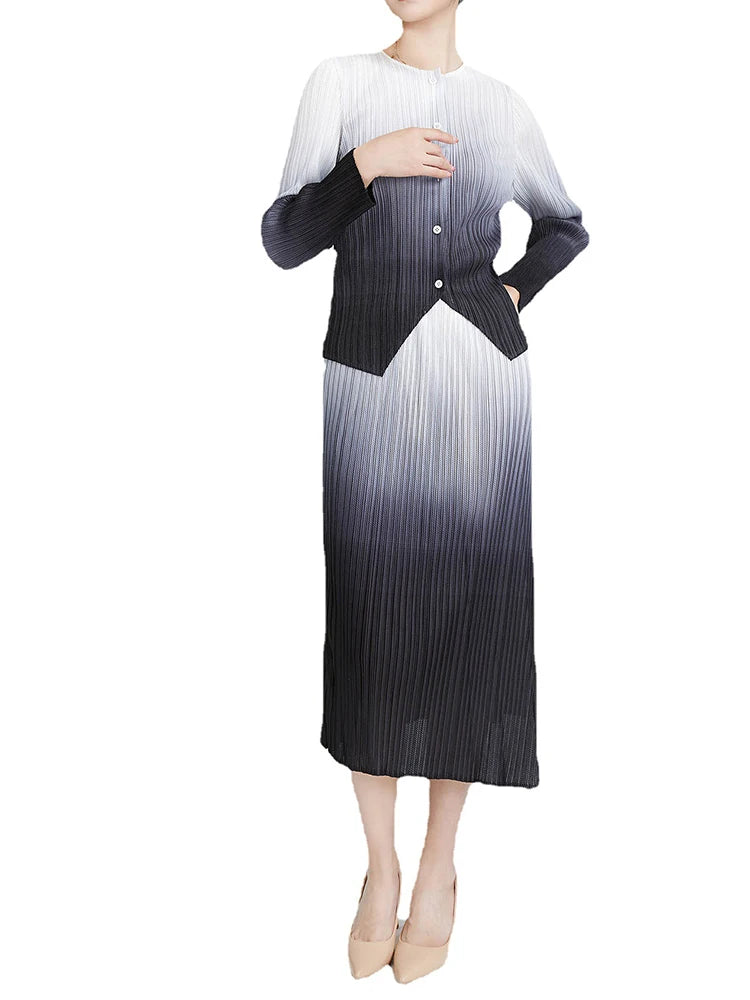 Women Split Top Pleat Style Gradient Color Irregular Summer Casual Half-body Skirt