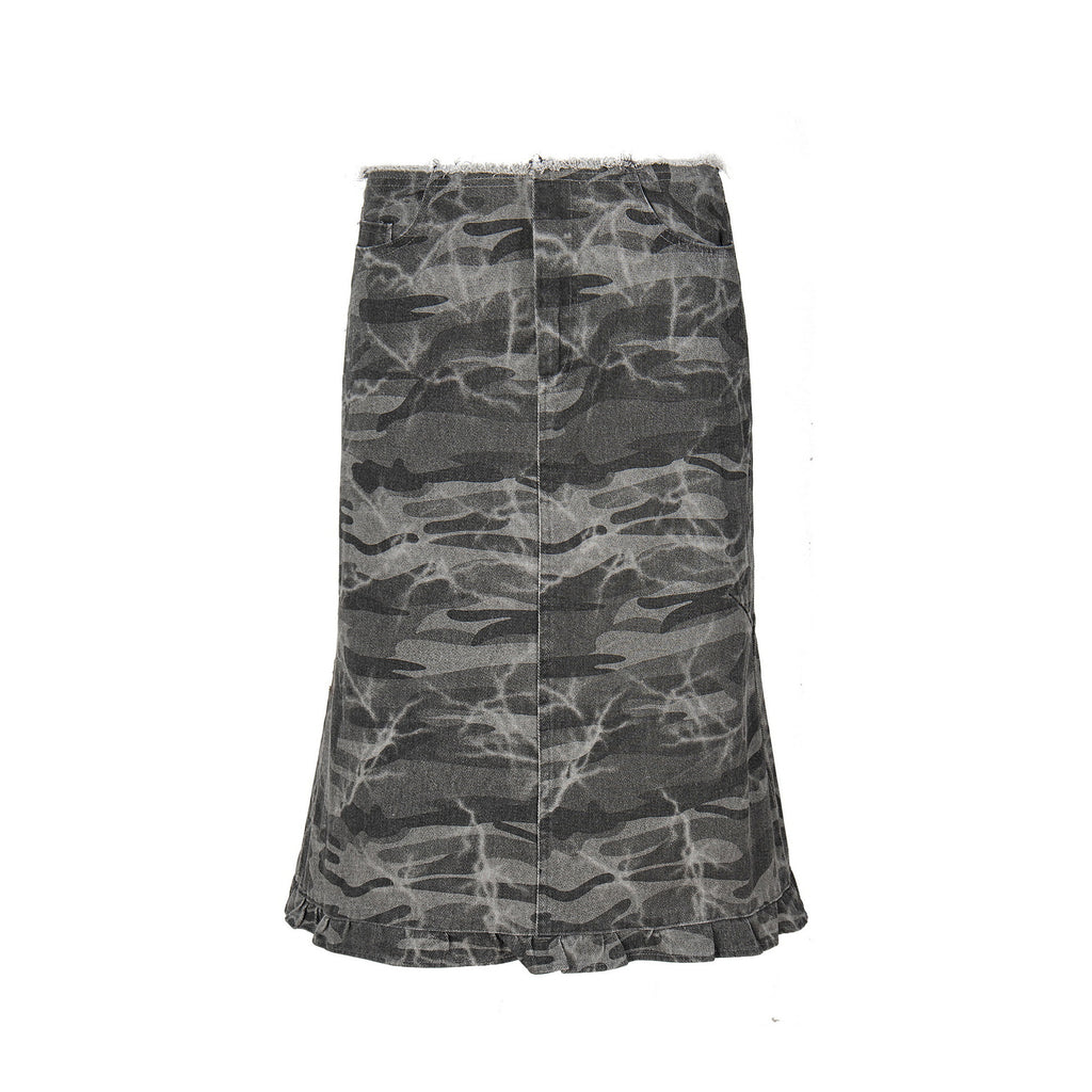 Make old camouflage half body A-line skirt for women