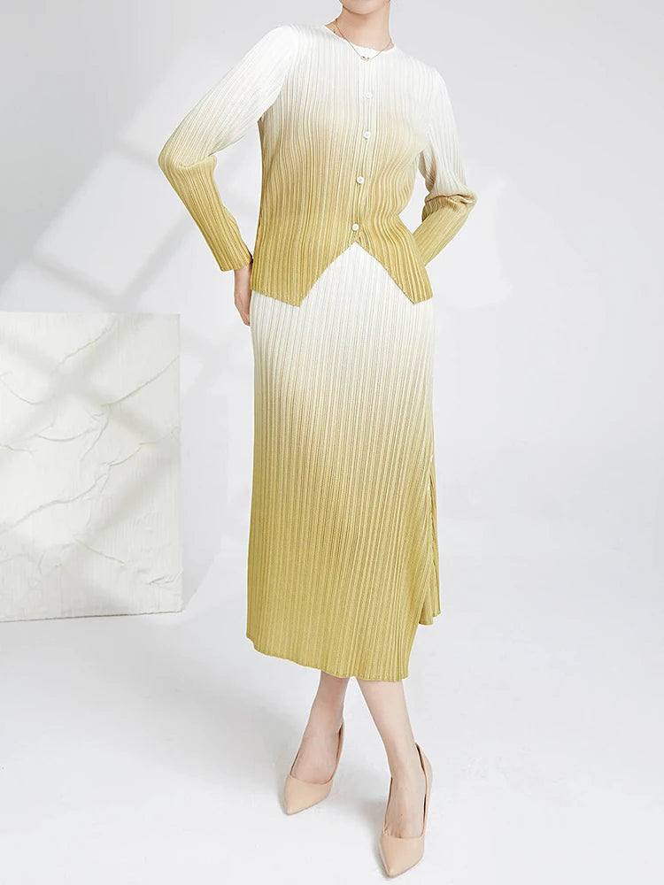Women Split Top Pleat Style Gradient Color Irregular Summer Casual Half-body Skirt