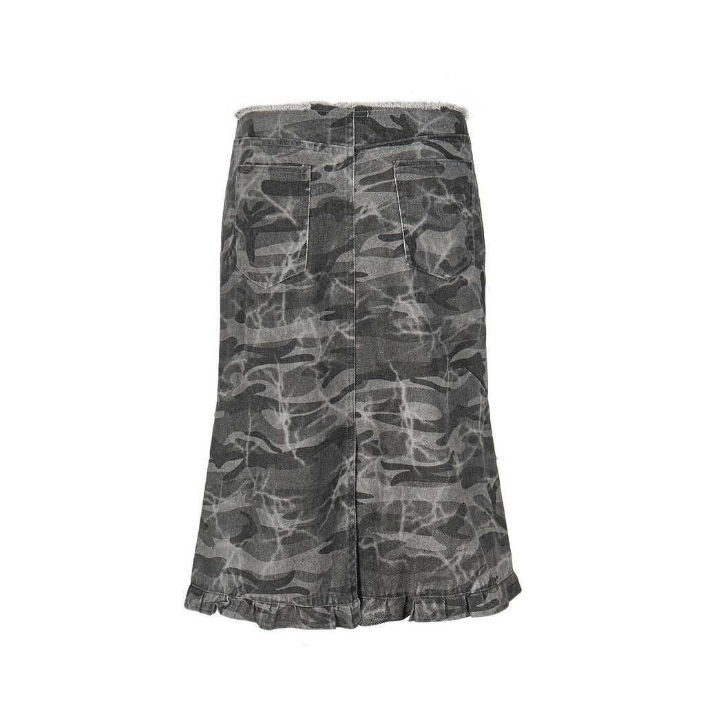 Make old camouflage half body A-line skirt for women